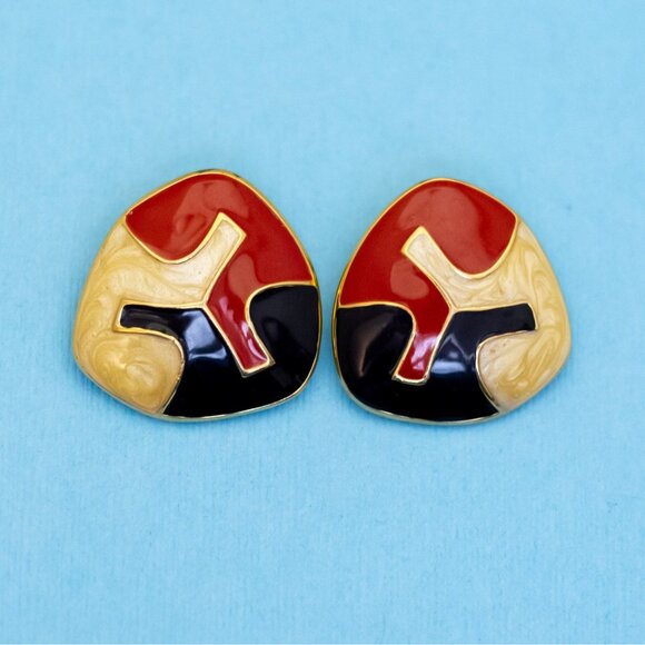 Vintage Rounded Triangle Puzzle Stylish Clip On Earrings by Monet - N33 - Picture 1 of 2